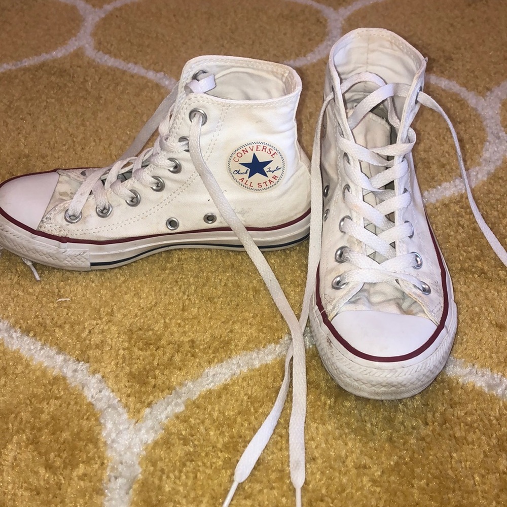 White High Top Converse (Chuck Taylor All Star)